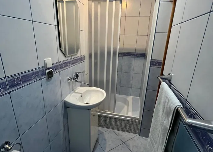 Aleksandra לינה וארוחת בוקר 3*